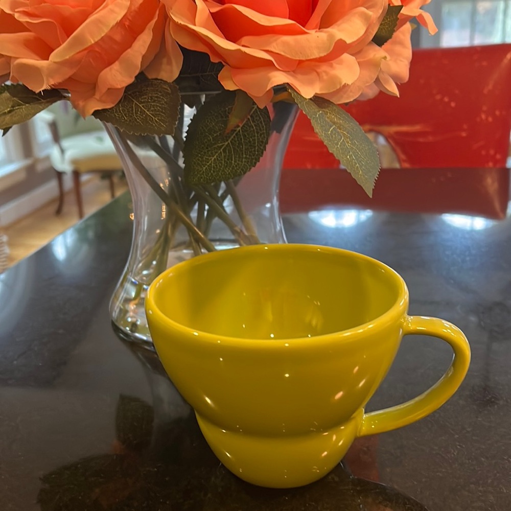 CRATE & BARREL Camilla Engdahl Lime Green Coffee Tea Mugs Cups - 1 Avail…